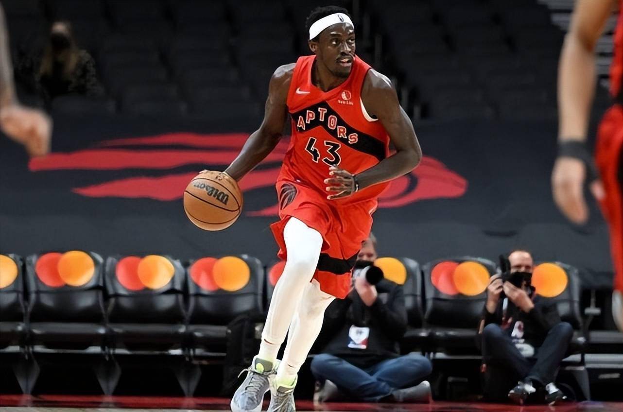 关于西亚卡姆在法国队比赛中领先优势明显，反败为胜引发热议！引发球迷热议的信息