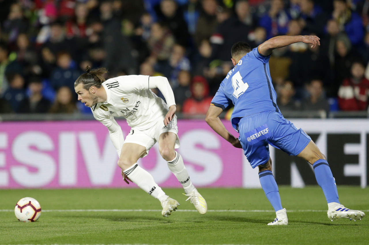 关于今晨拉齐奥调整名单以备荷甲，造点机会环节打磨，赛场秩序良好，细节决定成败的信息