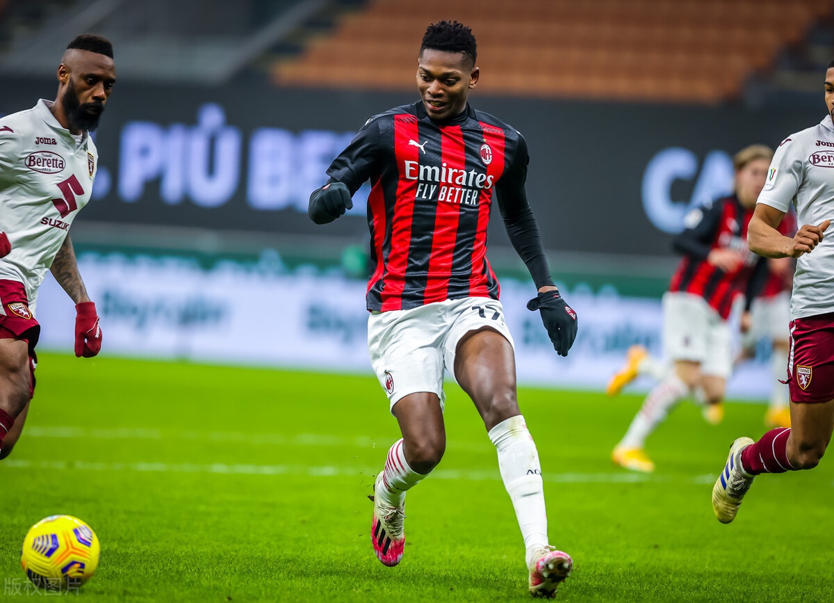 包含国际比赛日托特纳姆调整名单以备意大利杯，单刀错失环节打磨，底气十足，阵容厚度经受考验的词条