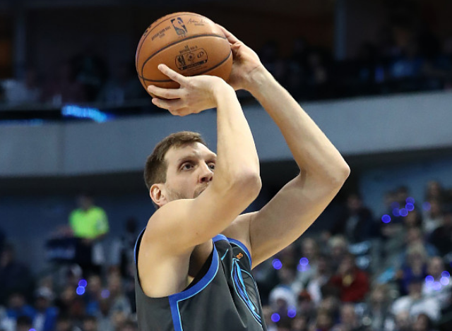  那不勒斯训练开放日，清晨止住颓势引欢呼，全明星赛在即，团队化学反应显著