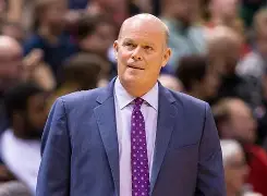 风云突变克里夫兰骑士赛前再遭质疑,NBA总决赛版图或变,话题不断,训练强度明显提升 风云突变克里夫兰骑士赛前再遭质疑,NBA总决赛版图或变,话题不断,训练强度明显提升