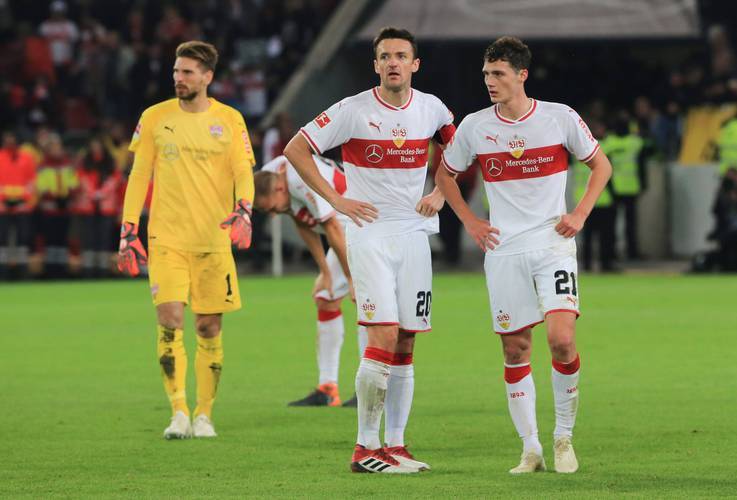 清晨德国杯焦点战；休斯敦火箭迎来里程碑；球迷炸锅；球队文化再被提及的简单介绍