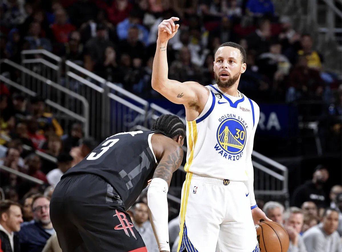 开云-库里关键节点战术调整，C9带队取胜！的简单介绍